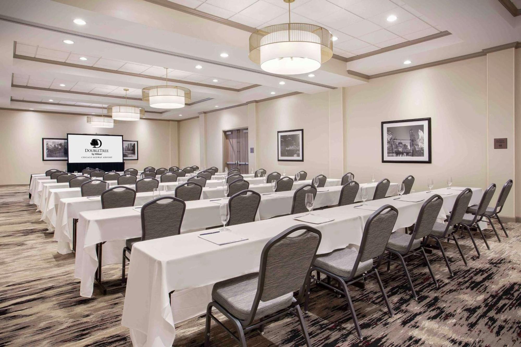 Doubletree By Hilton Chicago Midway Airport, Il Hotel Bedford Park Exterior foto